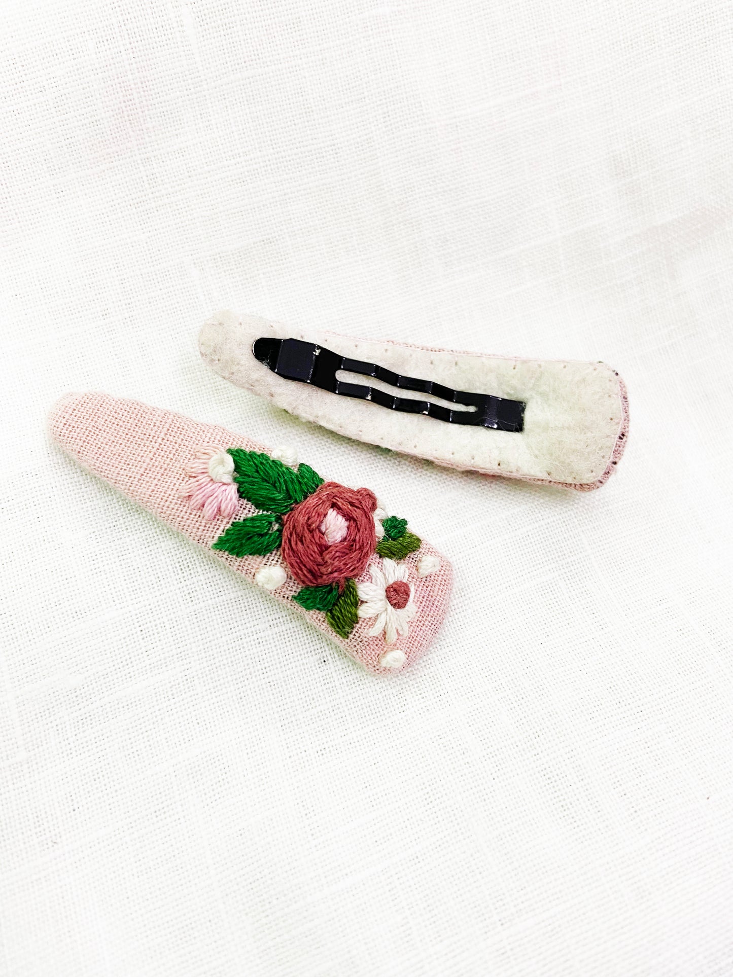 Rosy pink flower hand embroidered hairclip | Cotton Linen | Set of 2