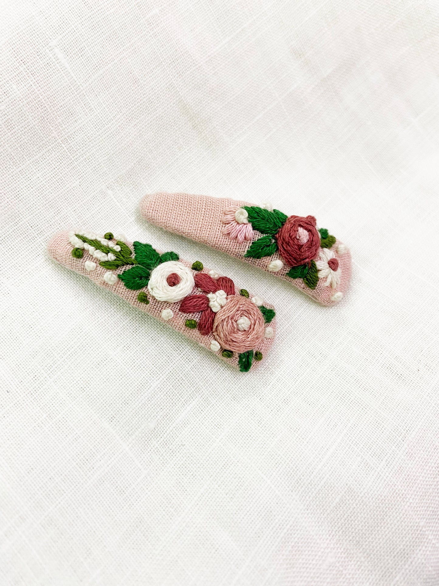 Rosy pink flower hand embroidered hairclip | Cotton Linen | Set of 2