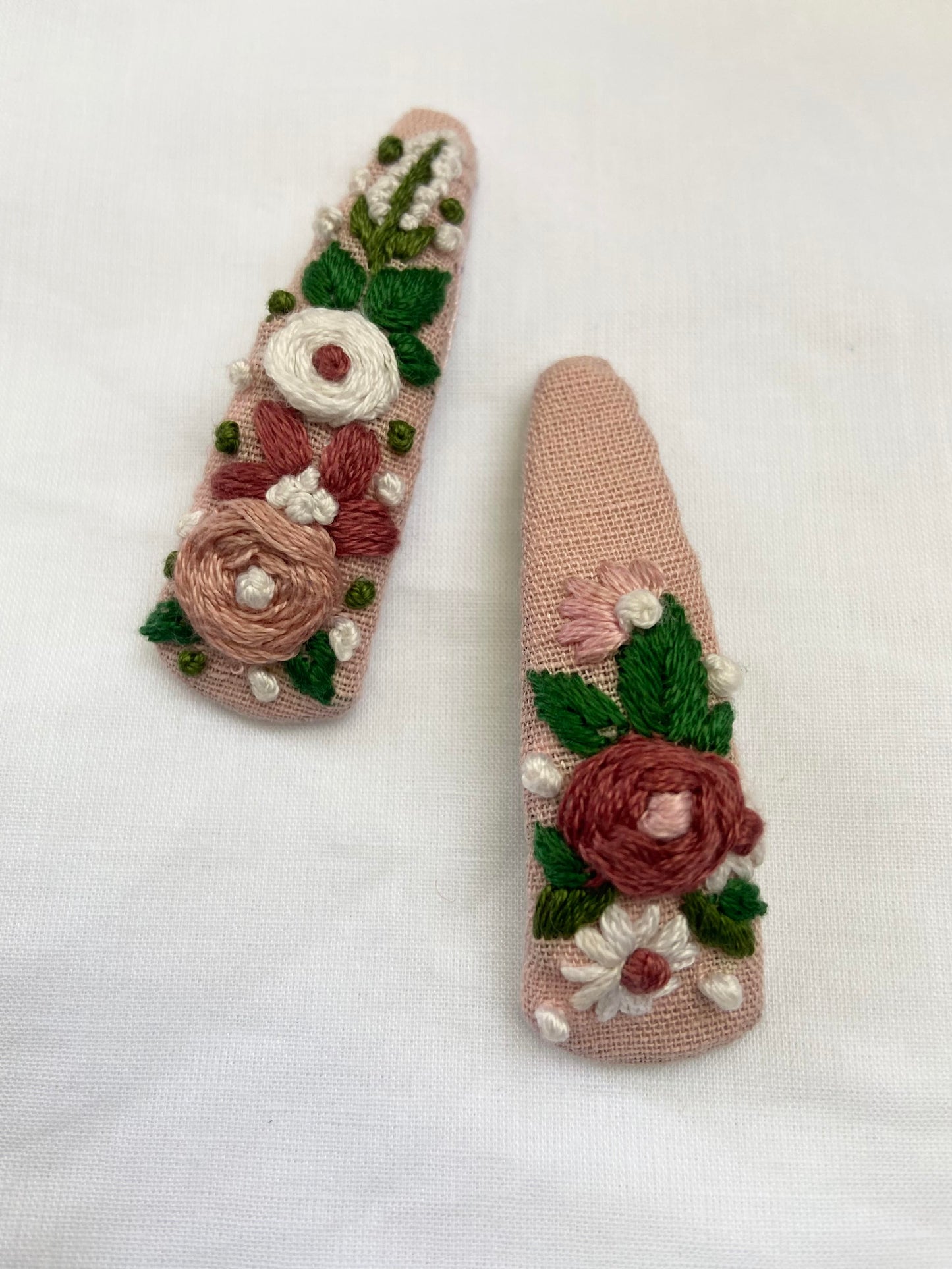 Rosy pink flower hand embroidered hairclip | Cotton Linen | Set of 2