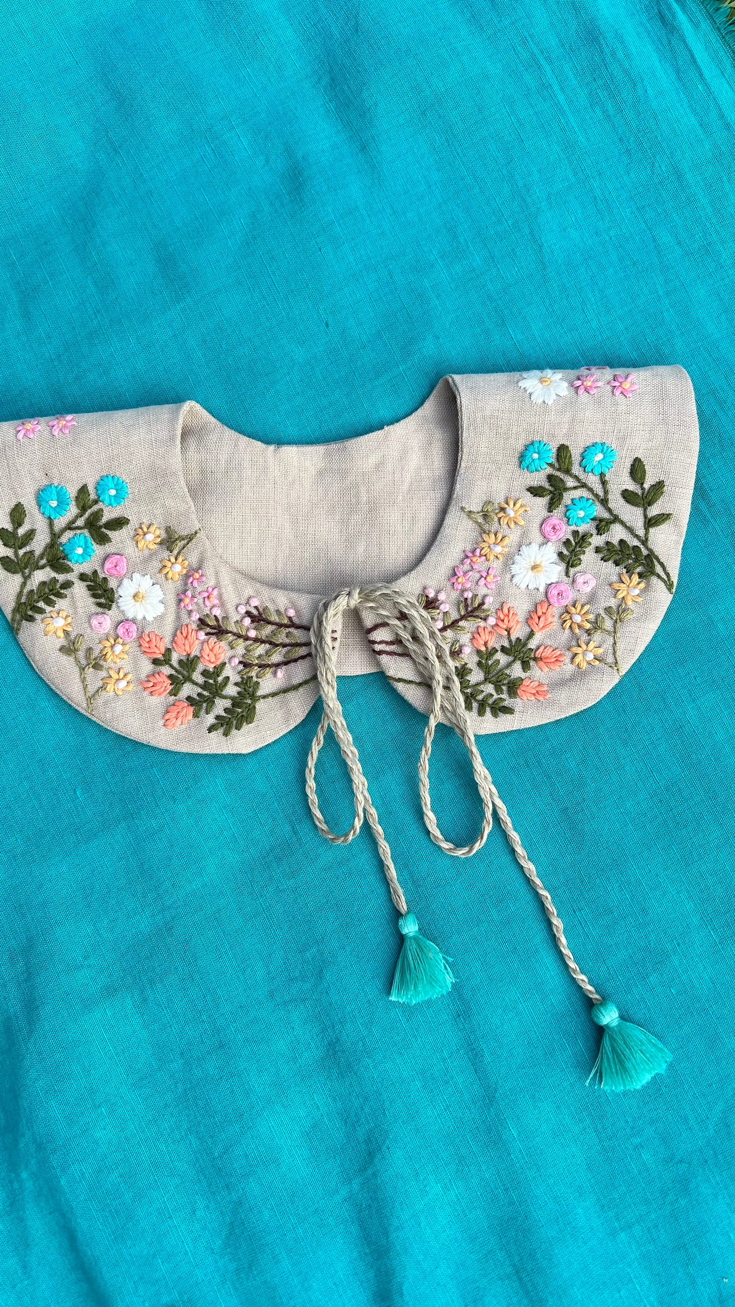 Flora Hand embroidered Peter Pan detachable collar for kids