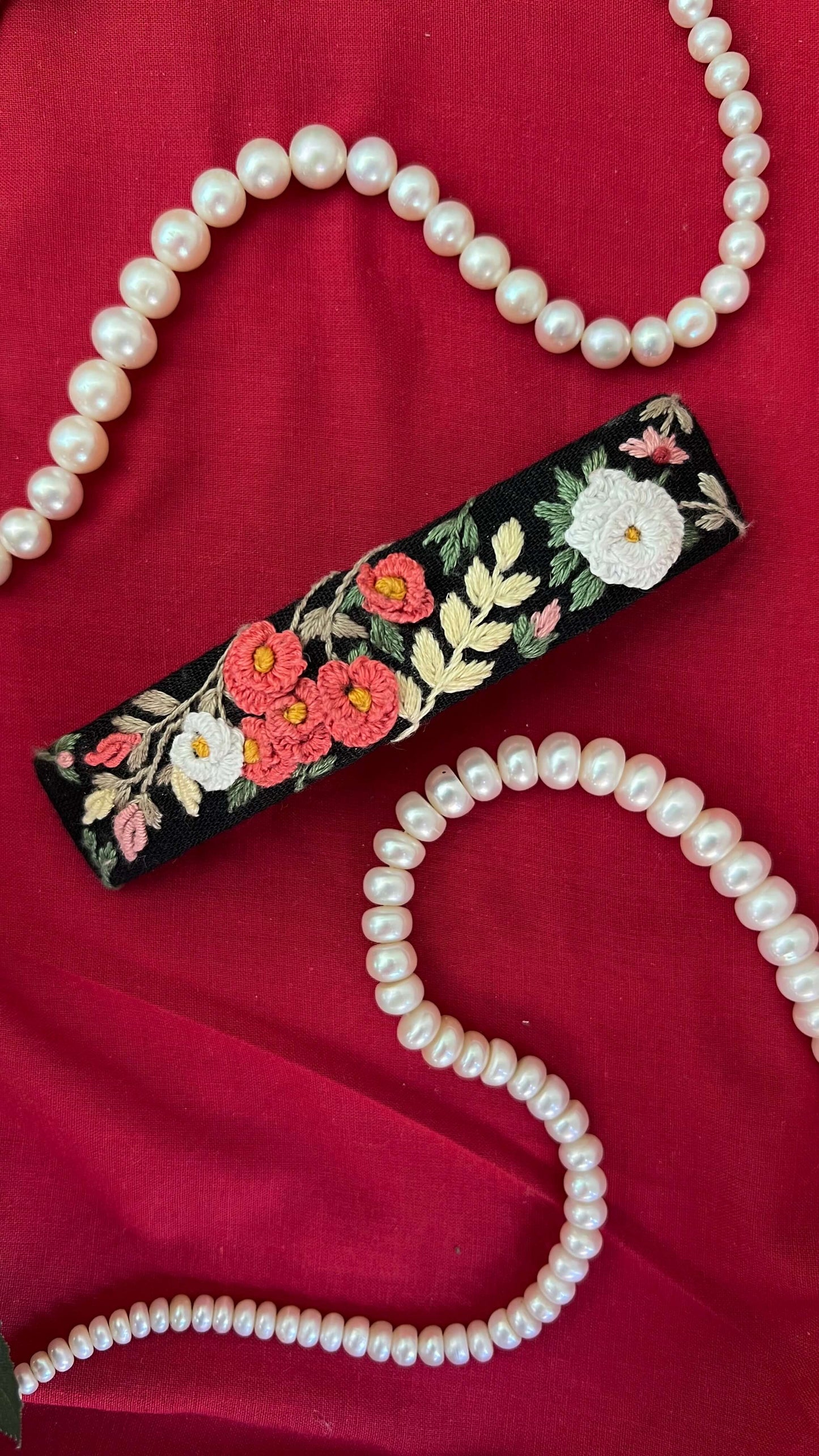 Vintage Rouge hand embroidered French barrette for women | Black