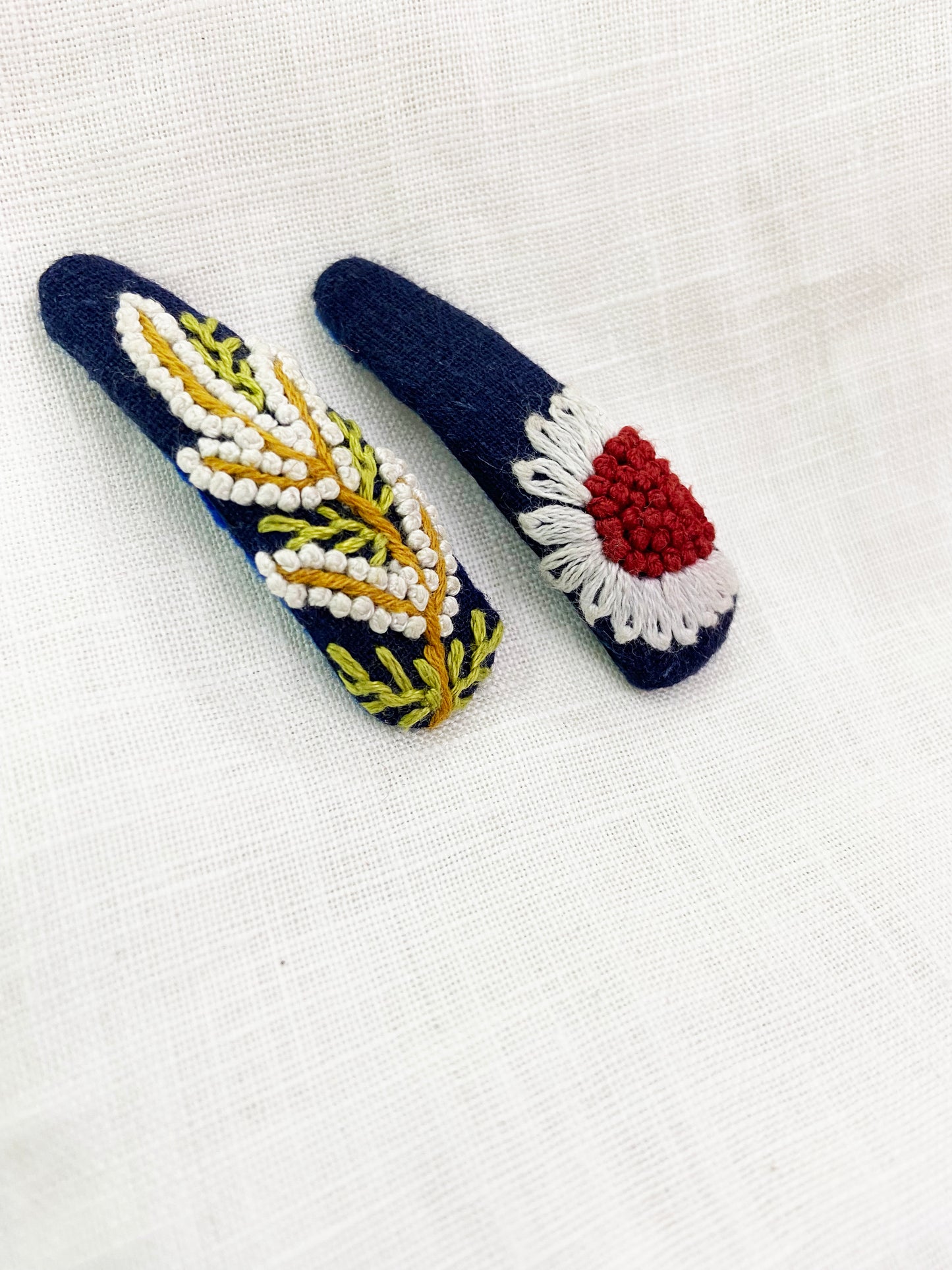 Midnight dream hand embroidered hairclip | Cotton Linen | Set of 2