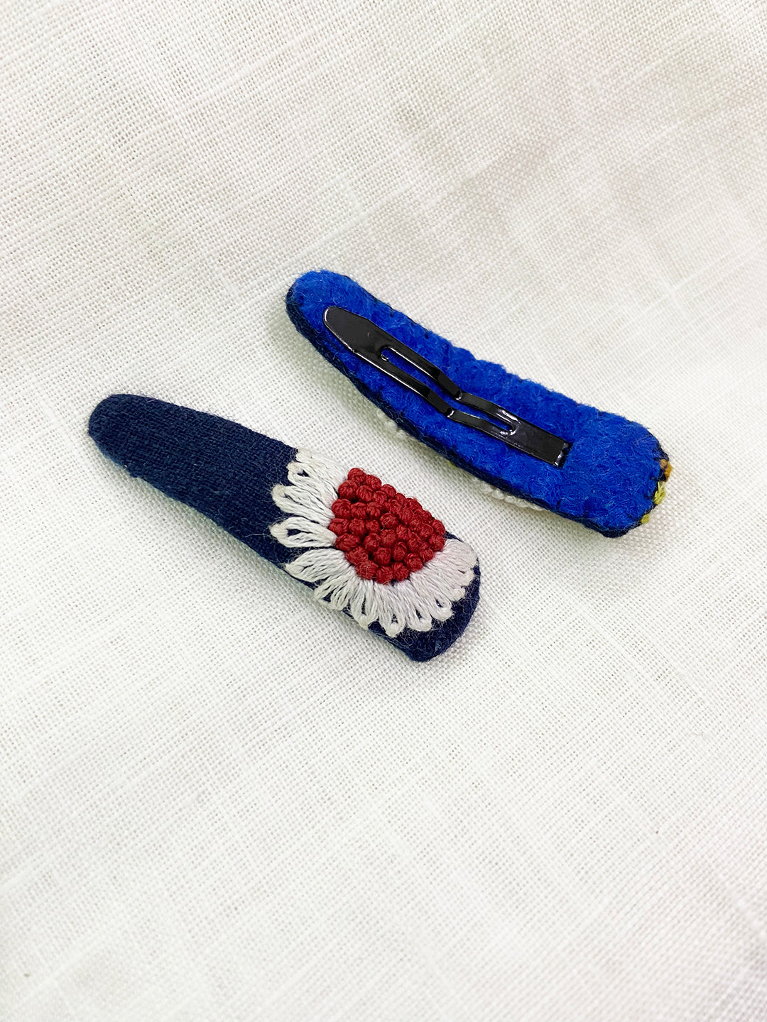 Midnight dream hand embroidered hairclip | Cotton Linen | Set of 2