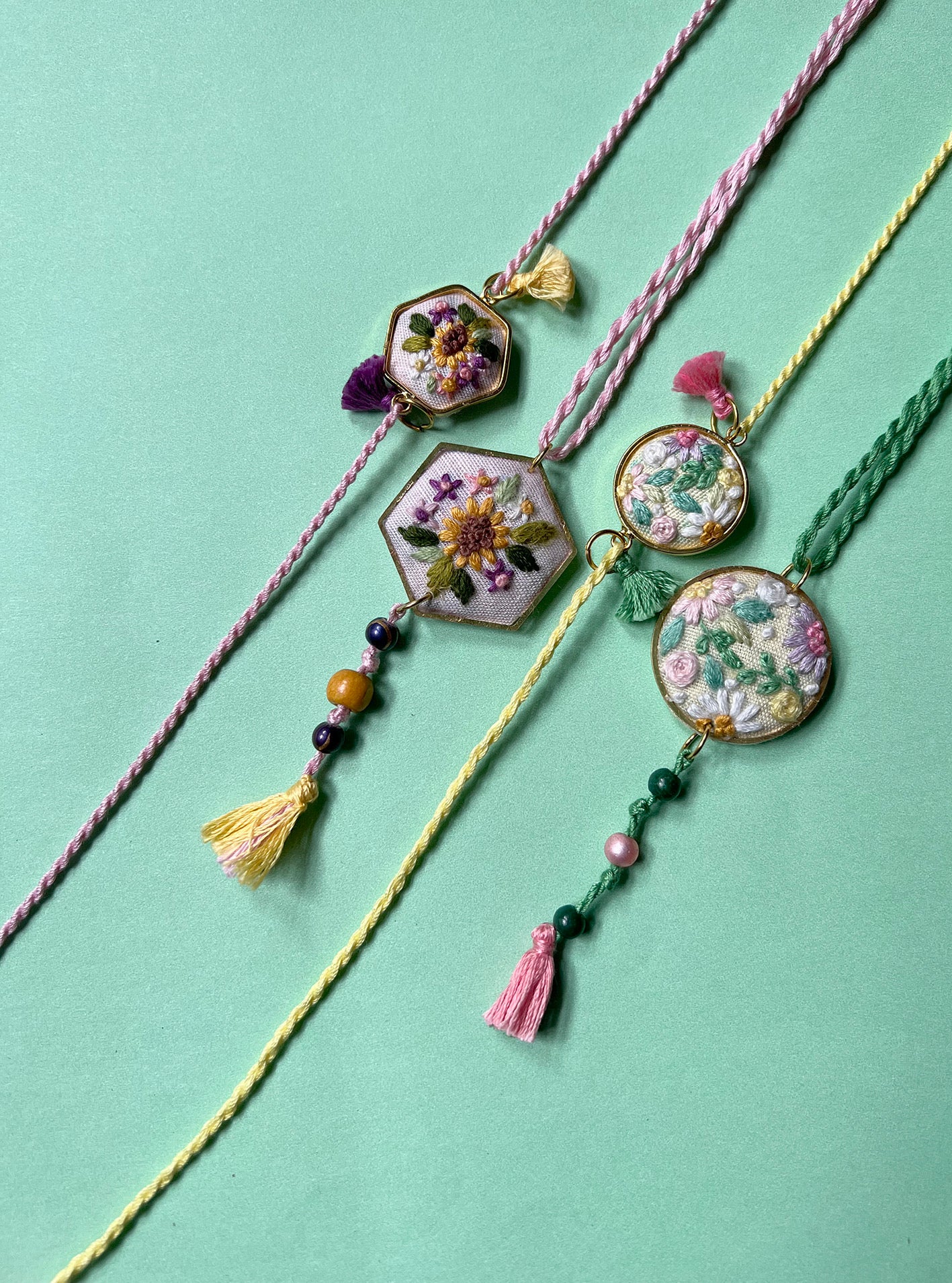 Sunflower Round Rakhi & Lumba Set